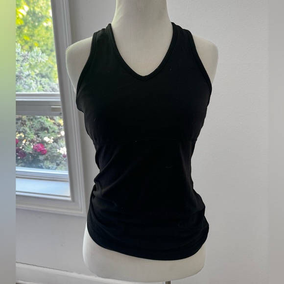 Athletic top - Picture 1 of 4